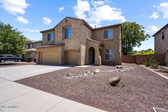 10917 E Ramona Ave in Mesa, AZ - Foto de edificio - Building Photo