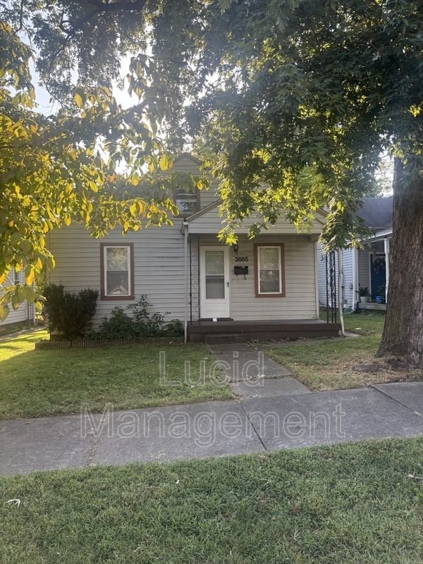 property at 3665 Parthenia Ave
