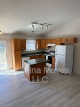 325 Honor Rd in Duncan, SC - Building Photo - Building Photo