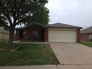 14113 Rodeo Daze Dr in Haslet, TX - Building Photo - Building Photo