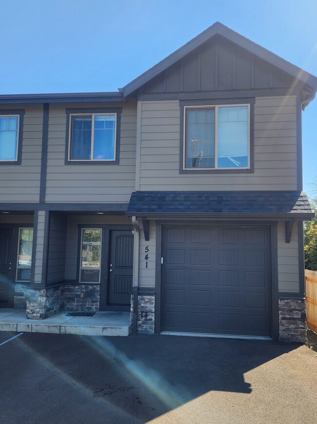 property at 541 N 11th St