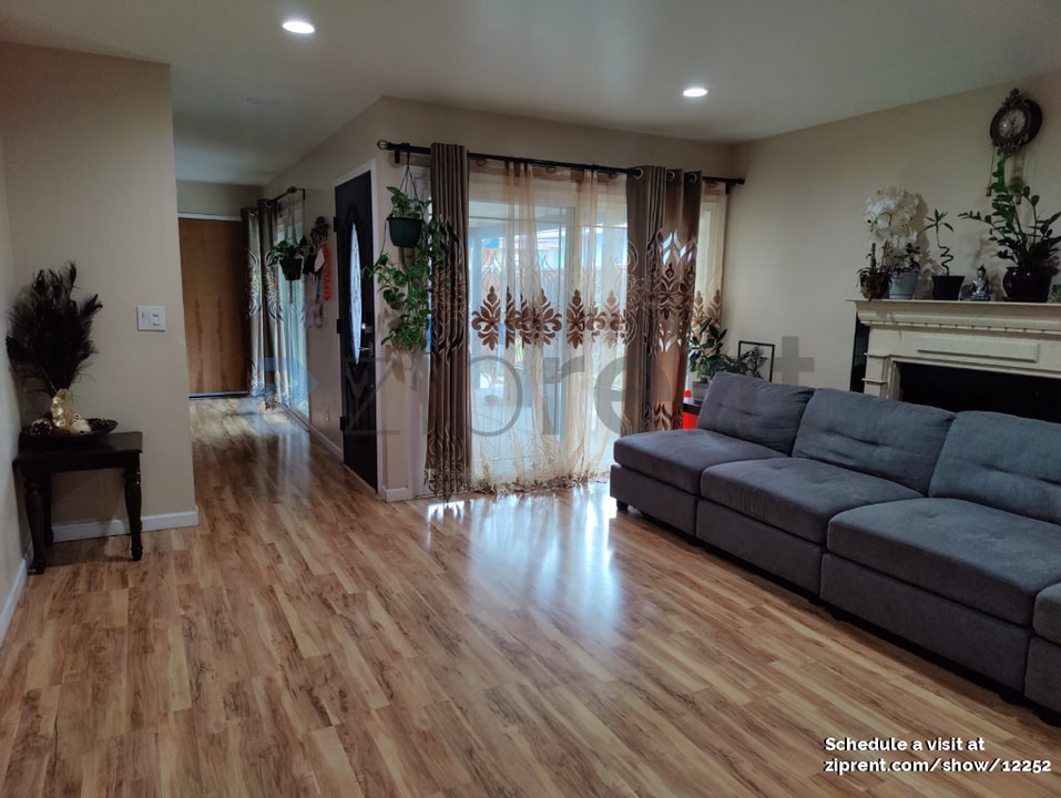 45 Lonetree Ct in Milpitas, CA - Building Photo