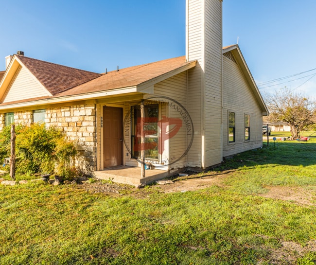 property at 909 Shepherd St