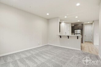 18212 NE 47th Ave in Vancouver, WA - Building Photo - Building Photo