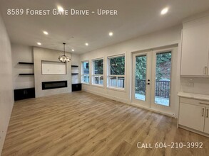 8589 Forest Gate Dr in Chilliwack, BC - Building Photo - Building Photo