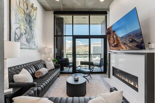 111 S 300 W in Salt Lake City, UT - Building Photo