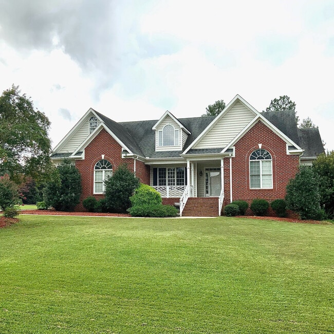 property at 4903 Pebble Beach Cir N