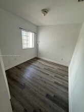 3674 NW 29th Ct in Lauderdale Lakes, FL - Building Photo - Building Photo