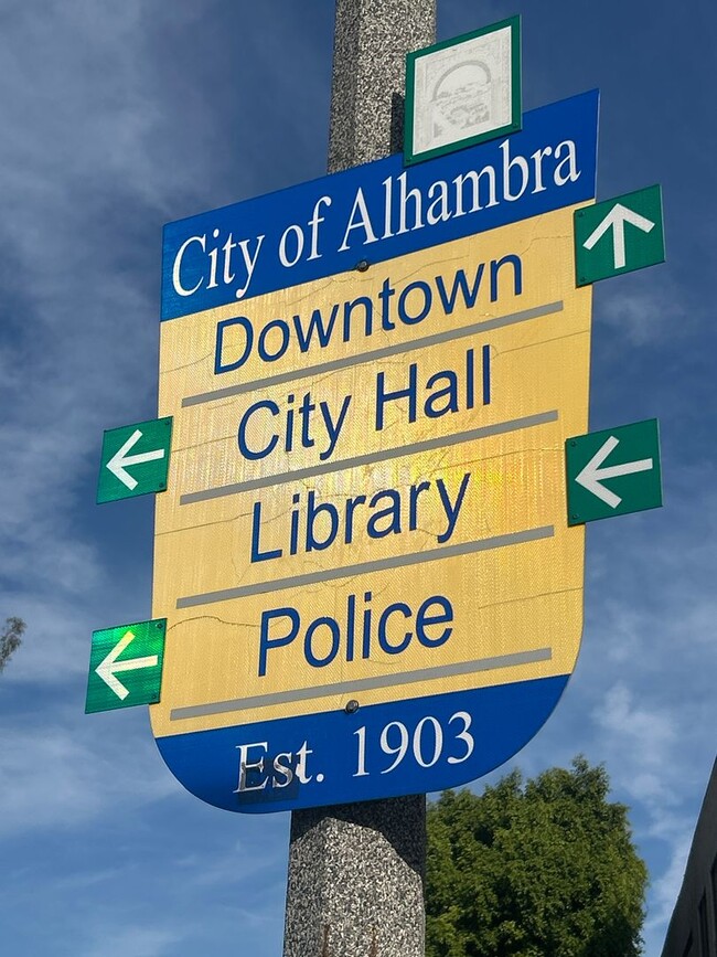 400 S Garfield Ave in Alhambra, CA - Building Photo - Building Photo