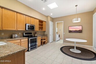 7488 E Sunset Sky Cir in Scottsdale, AZ - Building Photo - Building Photo