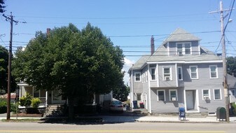 117-123 Independence Ave in Quincy, MA - Building Photo