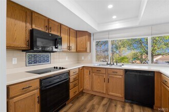 606 Rue Montand Dr in Ballwin, MO - Building Photo - Building Photo