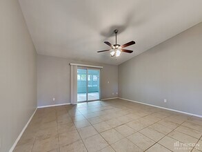 11511 Blackbark Dr in Riverview, FL - Building Photo - Building Photo