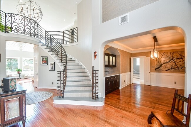 property at 7106 Habersham Ave