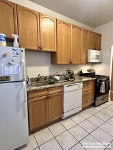 1706 Commonwealth Ave, Unit 24 in Boston, MA - Building Photo - Building Photo