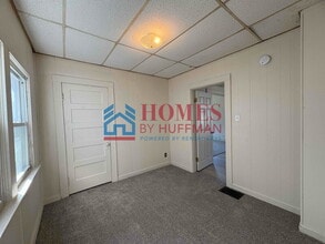 219 W Louisiana St in Evansville, IN - Foto de edificio - Building Photo