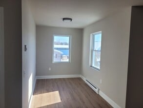 2006 Washington Ave in Northampton, PA - Foto de edificio - Building Photo