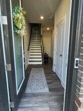 106 Dickenson Dr in Gaithersburg, MD - Building Photo - Building Photo