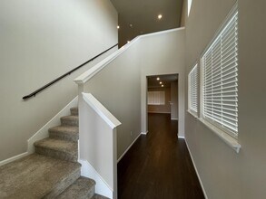 913 Timberline Ave in Bremerton, WA - Building Photo - Building Photo