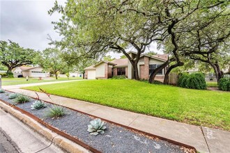 1401 Lance Way in Austin, TX - Building Photo - Building Photo