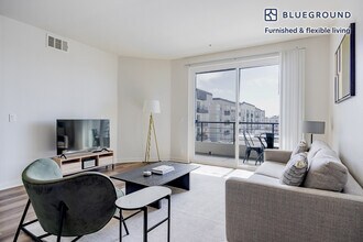 13603 Marina Pointe Dr, Unit FL5-ID1329 in Marina Del Rey, CA - Building Photo - Building Photo