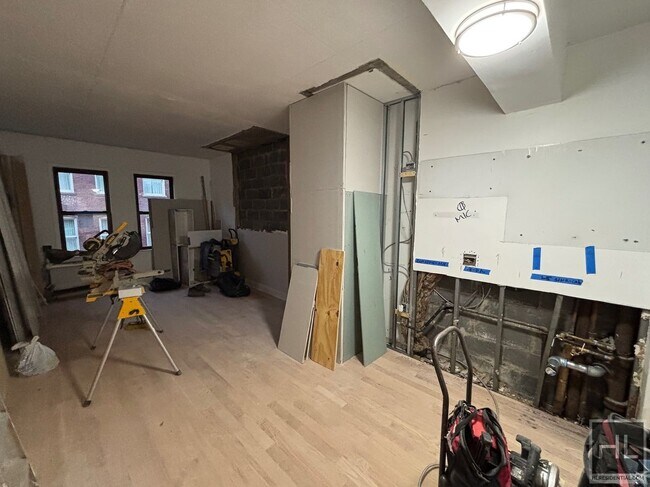 WEST 22 STREET in New York, NY - Building Photo - Building Photo