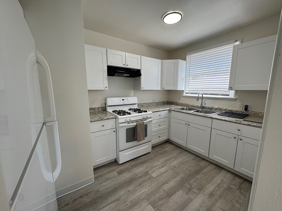 2153 Cooley Pl in Pasadena, CA - Building Photo