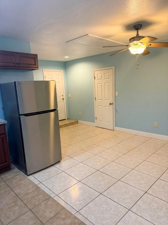 1260 Balmy Beach Dr, Unit Efficiency in Apopka, FL - Foto de edificio - Building Photo