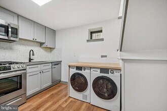 2036 Mt Vernon St in Philadelphia, PA - Building Photo - Building Photo