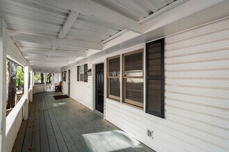 123 Folly Beach Dr, Unit B in Lake Dallas, TX - Building Photo - Building Photo
