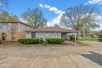 305 Orleans St in Bossier City, LA - Building Photo - Building Photo