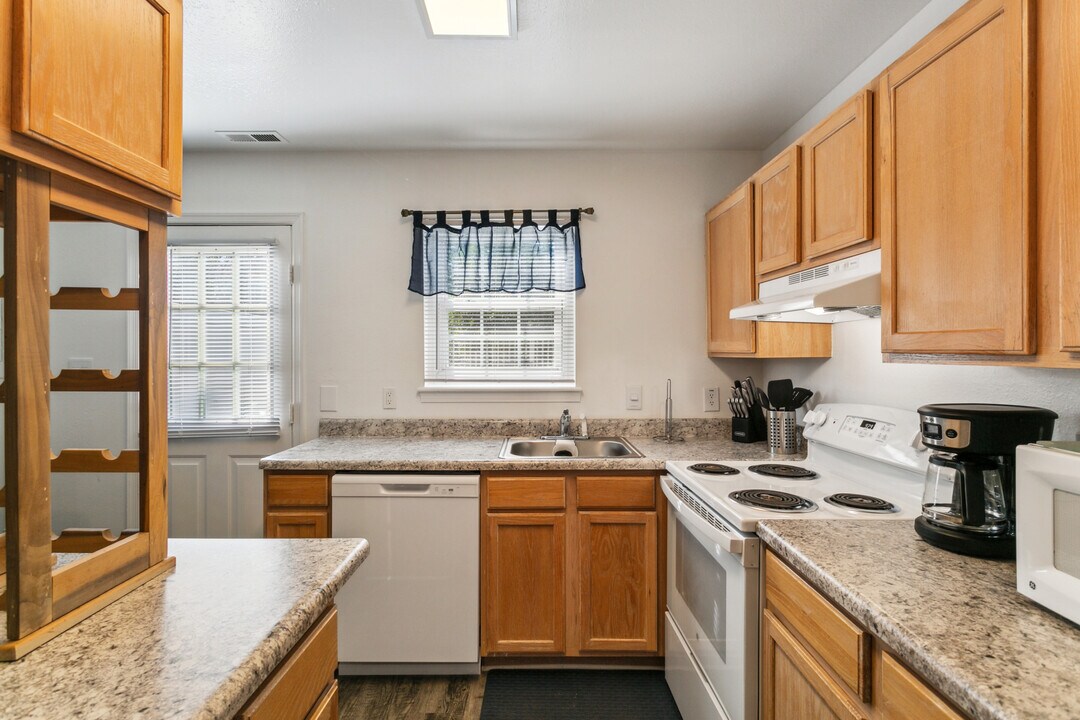 Chelsea At Lee Hall in Newport News, VA - Building Photo