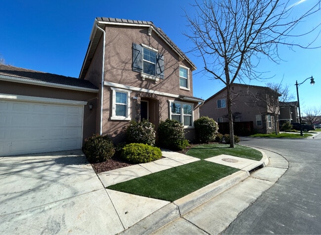 property at 1776 W Van Gogh
