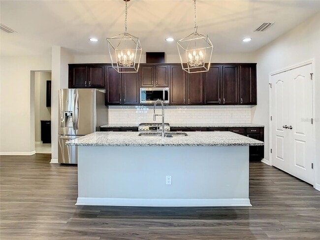 14912 Caravan Ave, Unit 549 in Odessa, FL - Building Photo - Building Photo