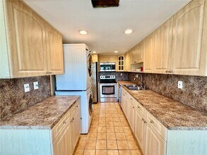 1300 SW 122nd Ave in Miami, FL - Building Photo - Building Photo