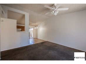 3120 N 67th Ln in Phoenix, AZ - Building Photo - Building Photo