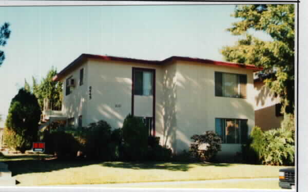 6445 Shirley Ave in Reseda, CA - Building Photo - Building Photo