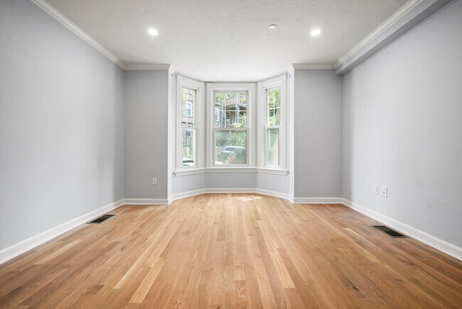71 Old Harbor St in Boston, MA - Building Photo - Building Photo