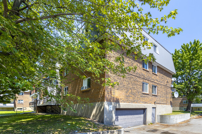 6325 Bonaventure