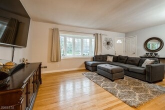 42 Warren St in Hanover, NJ - Building Photo - Building Photo