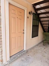 407 E 45th St, Unit 104 in Austin, TX - Foto de edificio - Building Photo