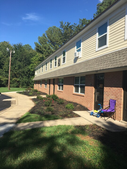 Chester Manor Apartments in Chester, SC - Building Photo