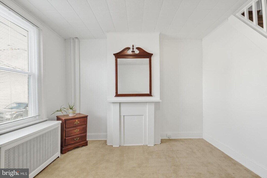 2773 Helen St Photo