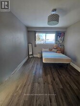 88 B Bernick Dr in Barrie, ON - Building Photo - Building Photo