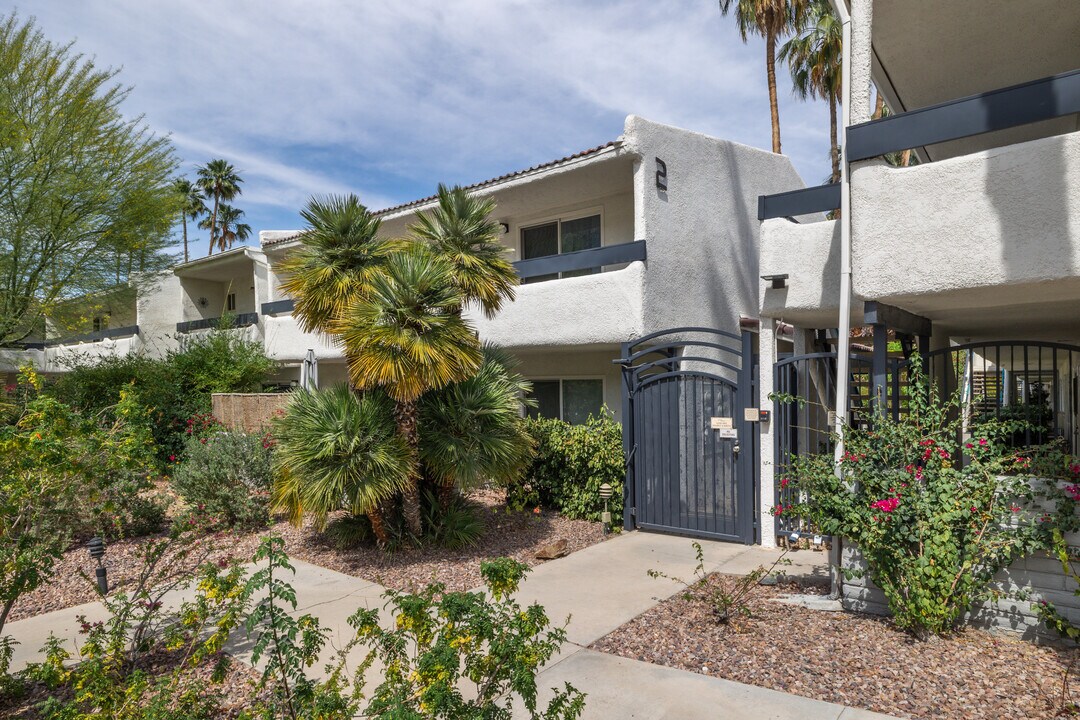 The Hideout at Sandstone Villas in Palm Springs, CA - Foto de edificio