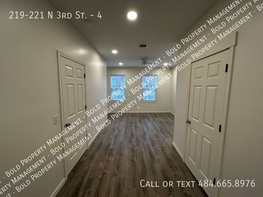 219-221 N 3rd St in Pottsville, PA - Building Photo