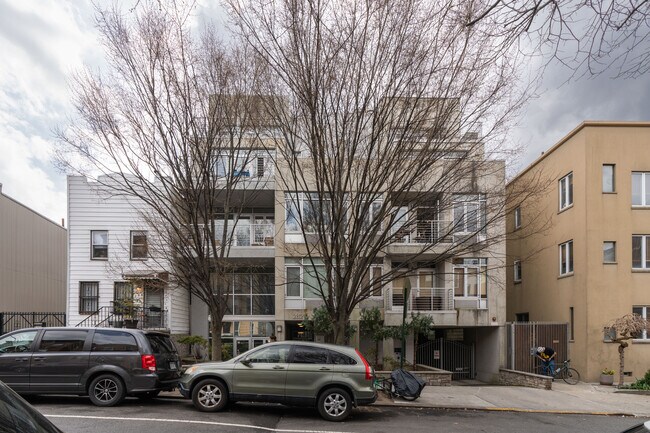 282 21st St in Brooklyn, NY - Foto de edificio - Building Photo