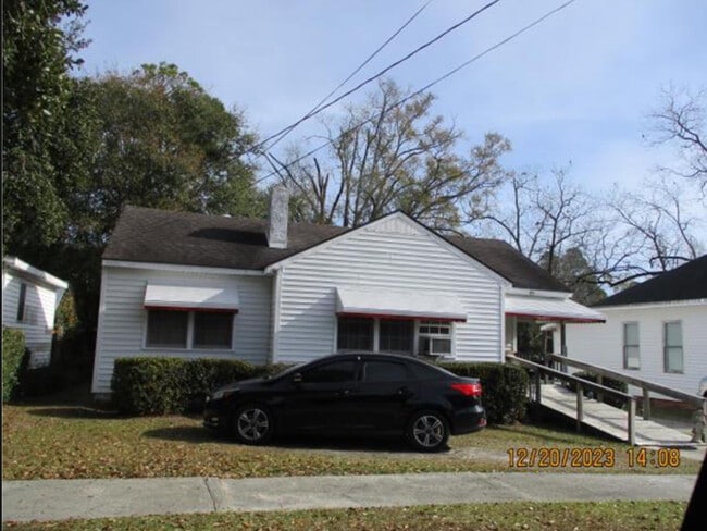 property at 534 Harvey St