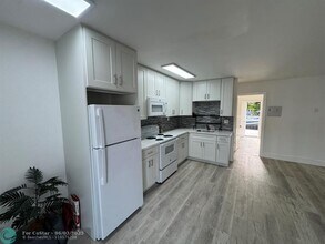 1816 E Oakland Park Blvd in Fort Lauderdale, FL - Building Photo - Building Photo