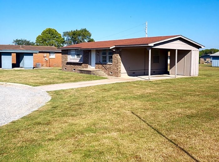 Beard Estates Rental Homes in Wilburton, OK - Building Photo